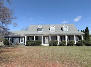 2000 Sage Ct, Loganville, GA 30052