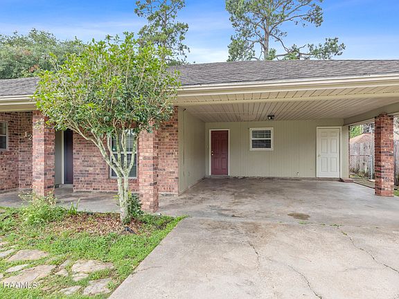 3rd image of 123 Carolyn Dr