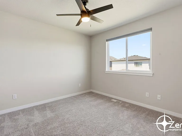 4326 NE 182nd St — Photo 22