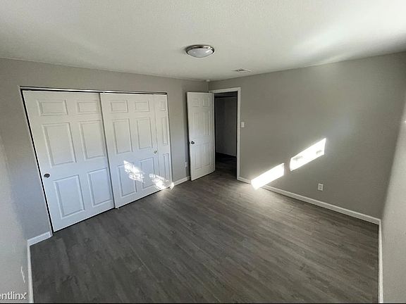 5th image of 2255 S Lincoln St #2255