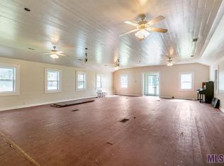 32595 Lower Rome Rd, Springfield, LA 70462