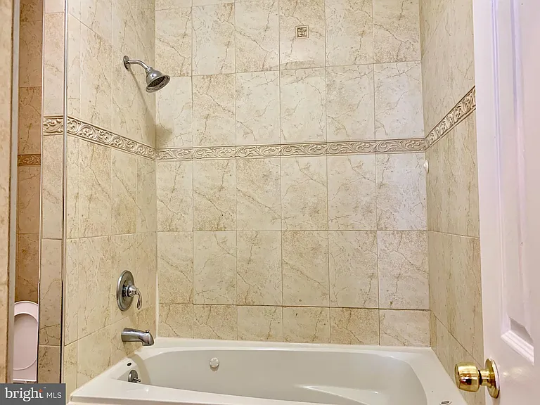 1216 S Broad St #2F — Photo 7