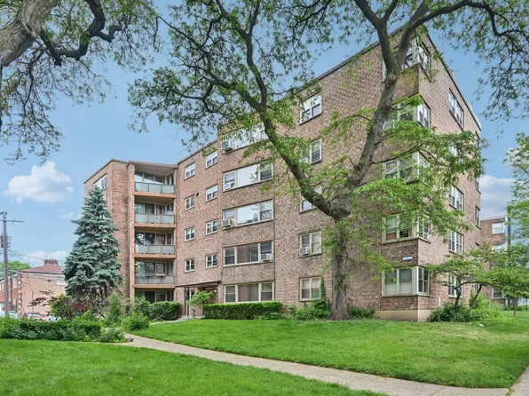 2142 W Rosemont Ave APT 1A, Chicago, IL 60659