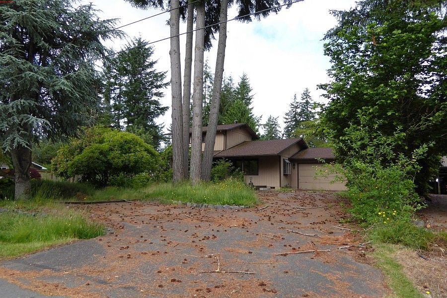 1st image of 1613 Alder St SE
