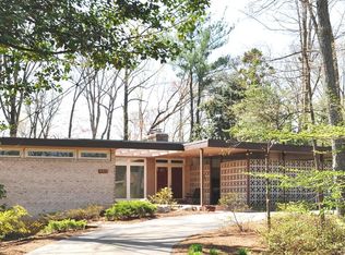 9303 Hamilton Dr, Fairfax, VA 22031