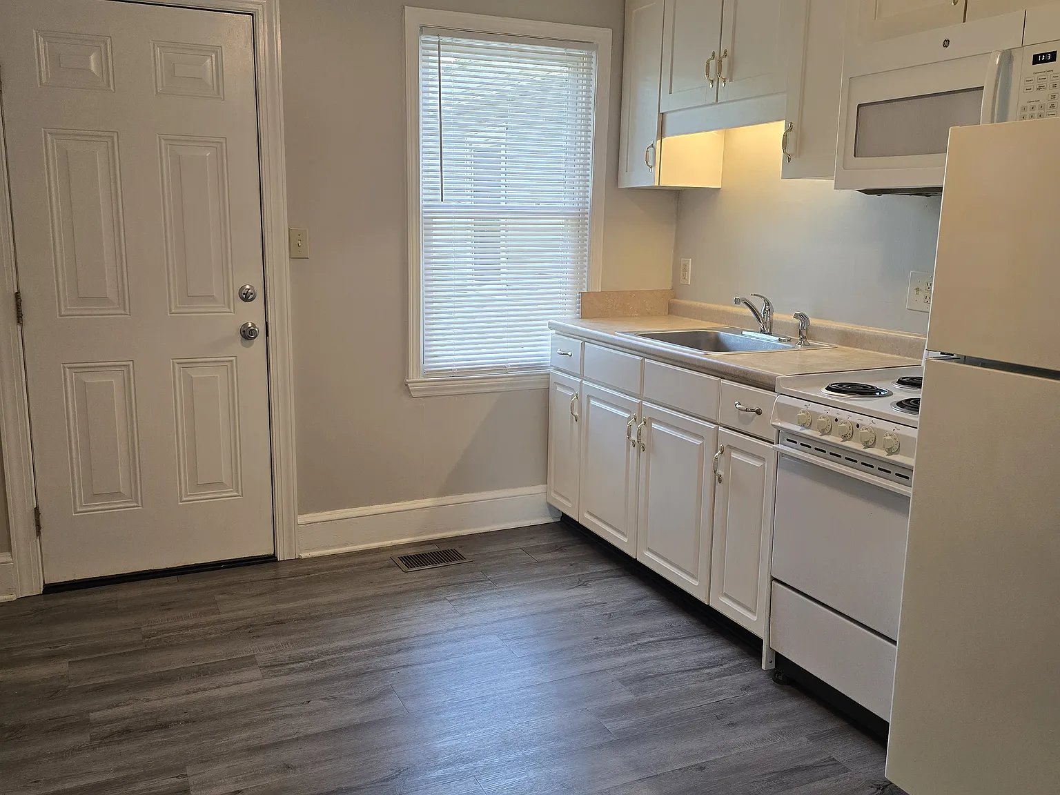 1 bed, $775 — Photo 4