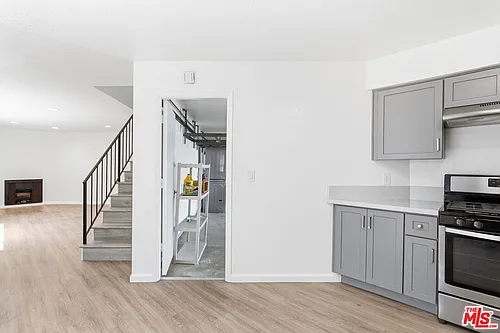 426 W Plymouth St #2 Photo 1