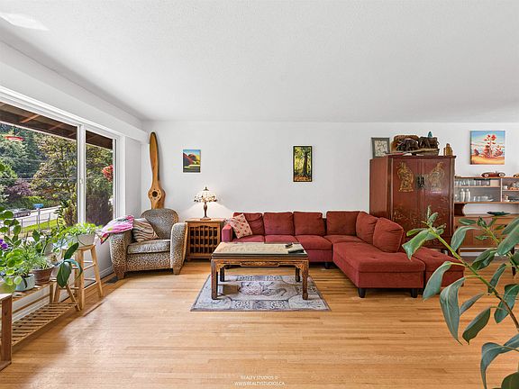 3rd image of 1525 Avonlynn Cres