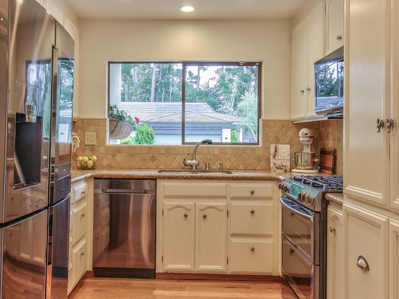 87 High Meadow Ln — Photo 3