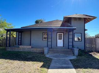 303 E Kenedy Ave, Kingsville, TX 78363