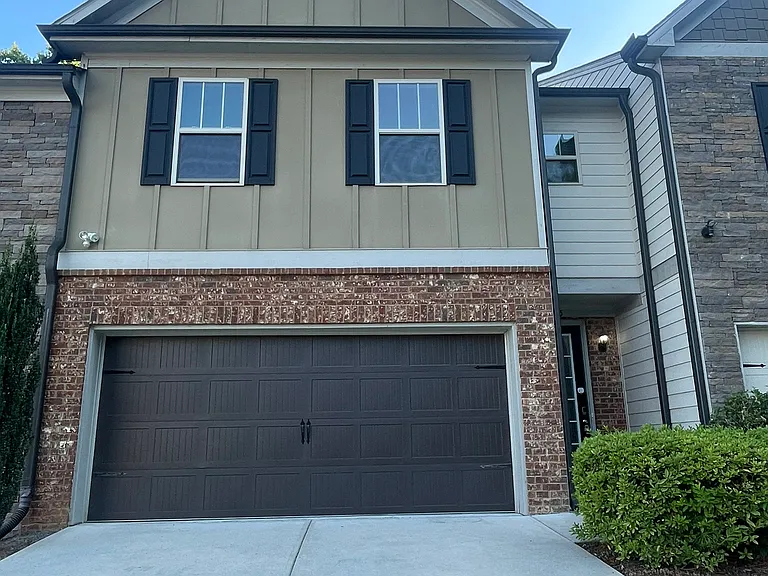 1305 Bridge Peak Ln — Photo 1