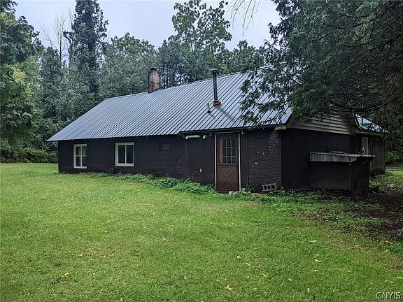 3rd image of 1089 Palmer Dr