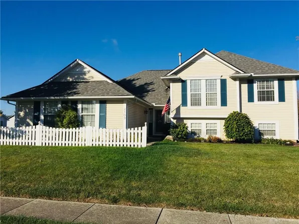 2109 Northcreek Dr, Englewood, OH 45322