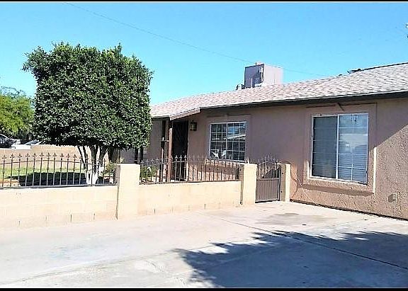 2nd image of 1329 E La Mesa St