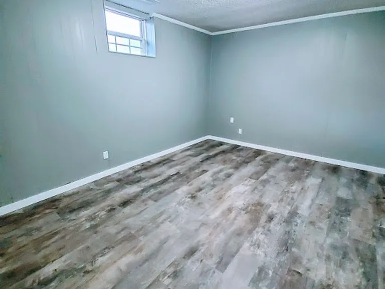 3990 Seven Springs Rd — Photo 10