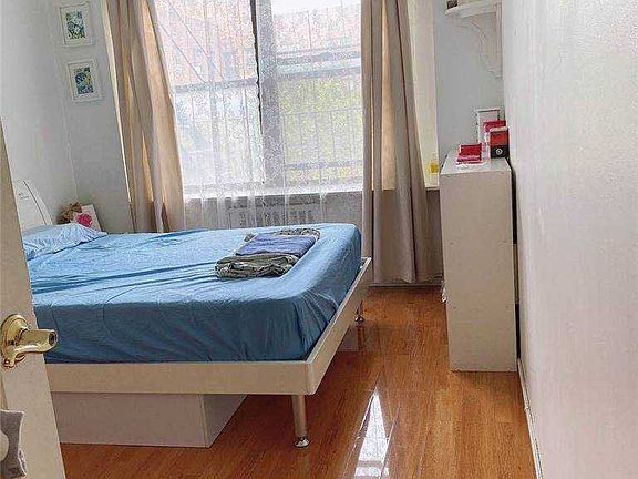 3rd image of 4410 Macnish St APT 5E