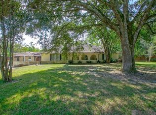 16720 Tiger Bend Rd, Baton Rouge, LA 70817