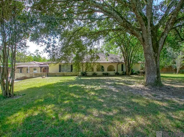 16720 Tiger Bend Rd, Baton Rouge, LA 70817