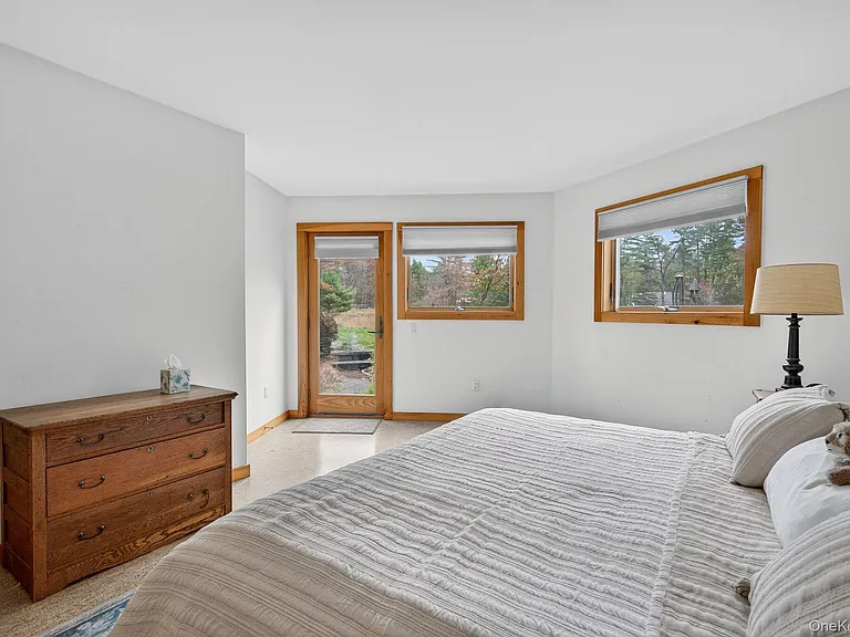 106 Mountain Laurel Ln — Photo 24
