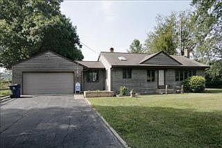 2nd image of 8221 W S Ave
