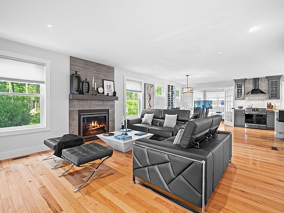 3rd image of 22 Kendall Lane