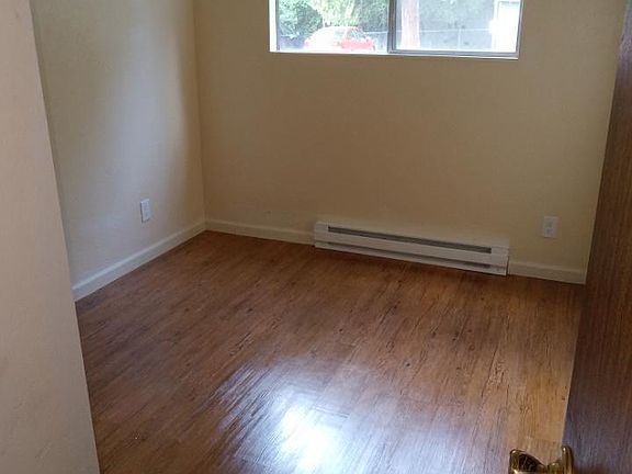 2nd image of 182 Molly St #16