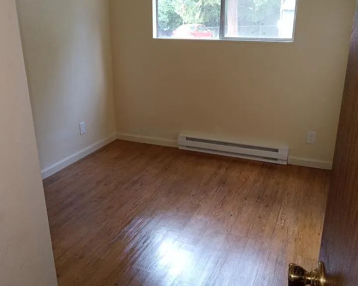 182 Molly St #16 — Photo 2