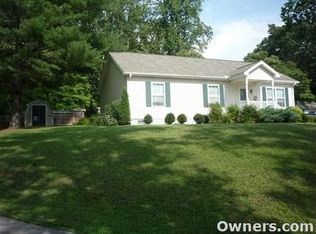 209 Hurst Cir, Franklin, NC 28734