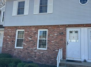 283 Fuller Rd APT T, Chicopee, MA 01020