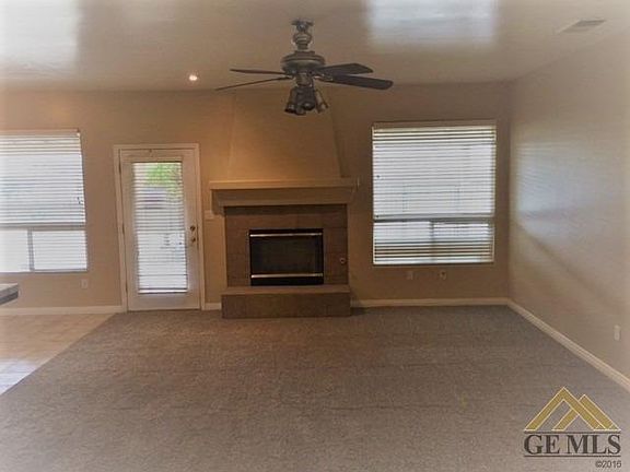 4th image of 9813 Salerosa Ct