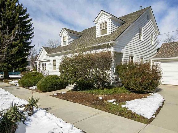 2nd image of 1660 W Resseguie St #1660