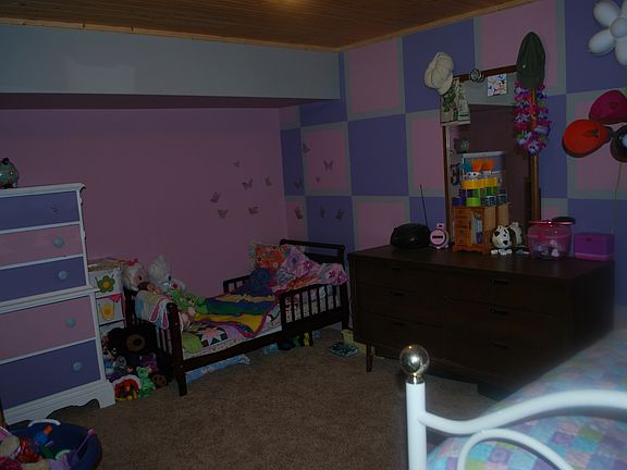 5th image of 6790 Belmont Ave NE