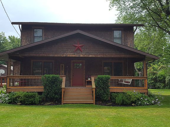 2nd image of 6802 Wood St