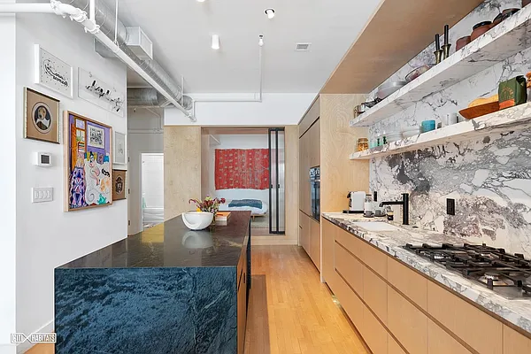 Sold by Citi Habitats | media 16