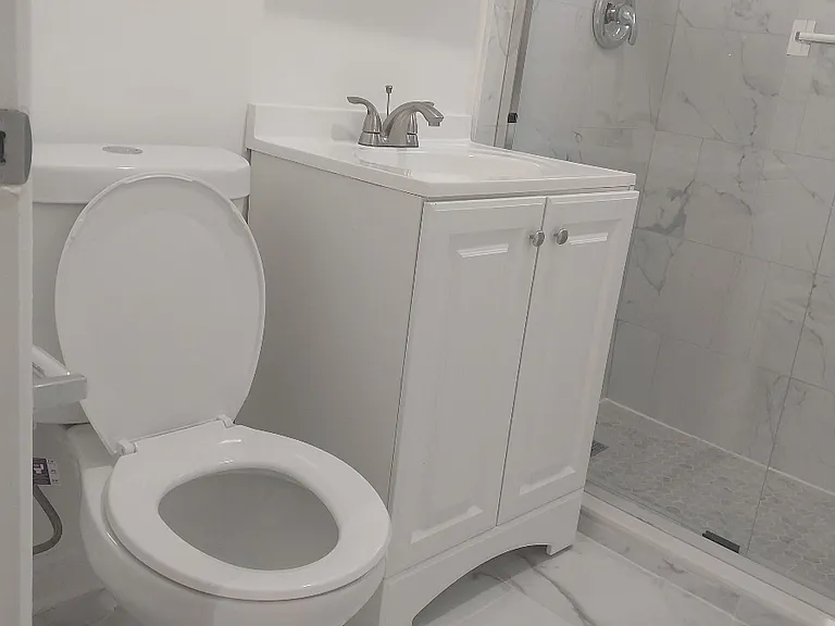 5701 W Washington Blvd #1E — Photo 7