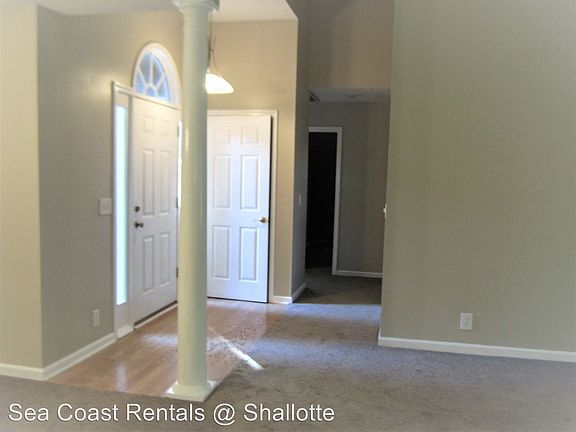 4th image of 3 Plainview Ct
