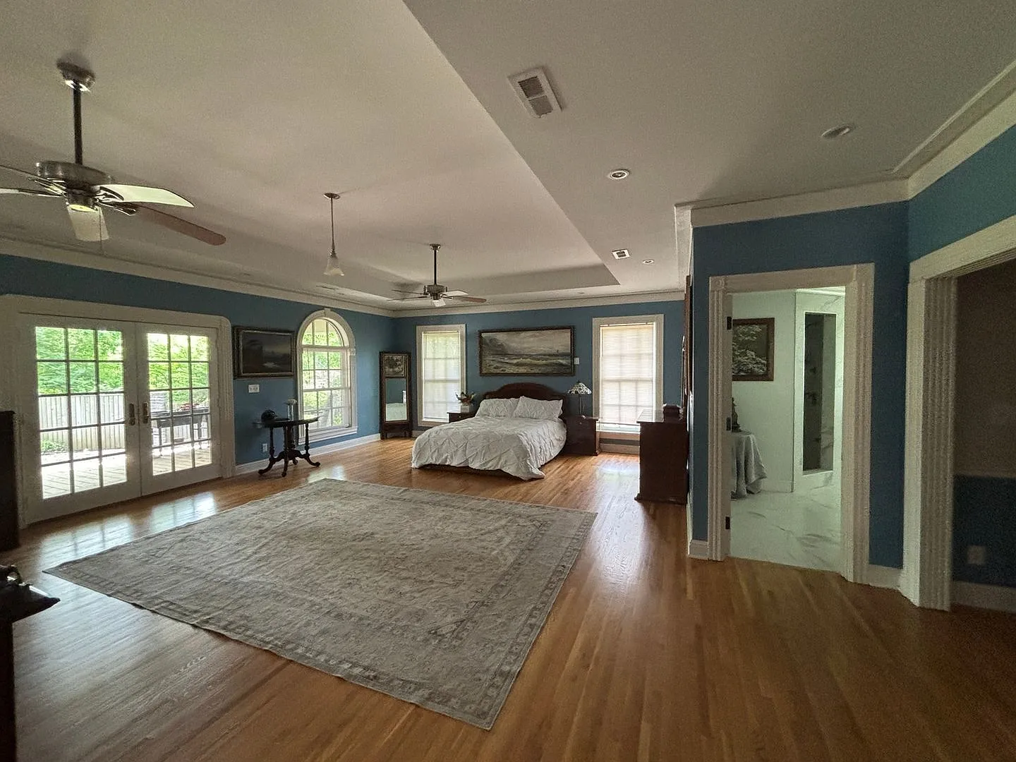 Spacious 4BR House in West Meade, Nashville — Photo 1