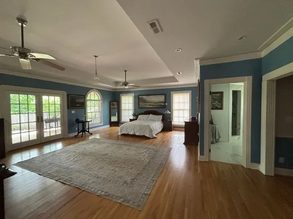 615 W Meade Dr, Nashville, TN 37205