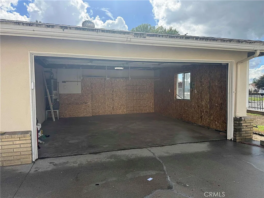 2 bed, 1.5 bath, 1100 sqft, $2,750 — Photo 3