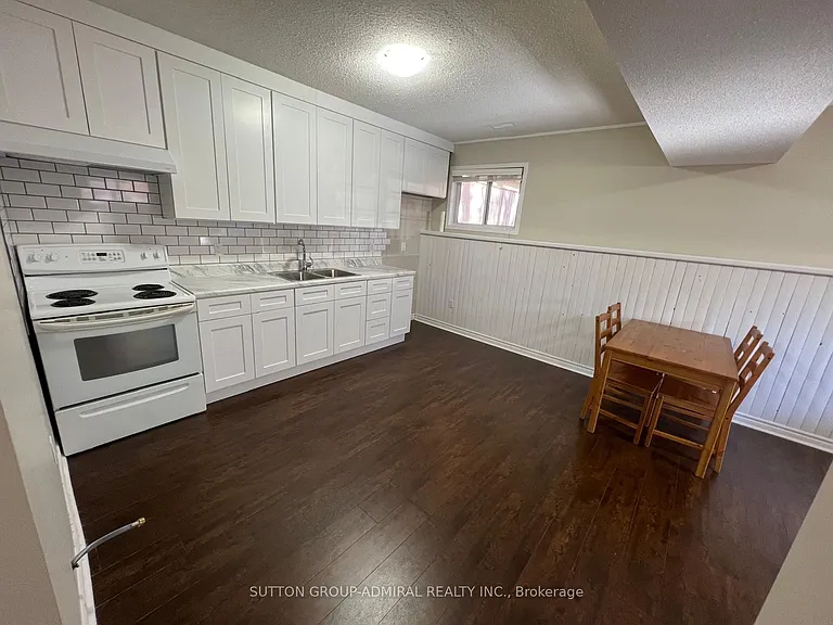 104 Helena St — Photo 3