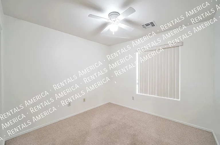 15400 S Camino Agua Azul — Photo 17