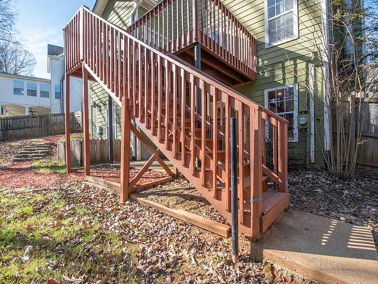 116 Sagamore Ln — Photo 12