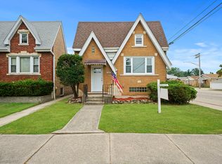 3845 Home Ave, Berwyn, IL