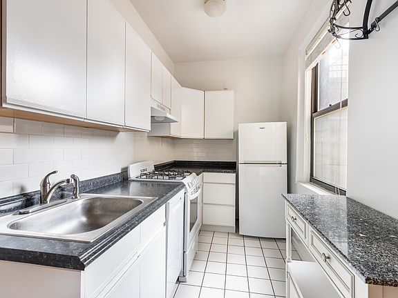 4th image of 134 W 93rd St APT 3A