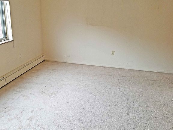 2nd image of 15007 Madison Ave APT 4