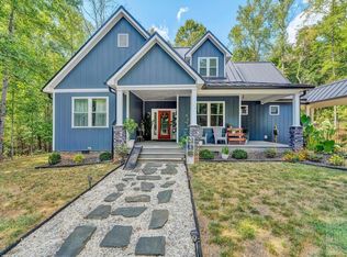 538 N Fork Dr, Gretna, VA 24557