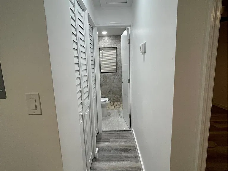 1135 NE 15th Ave — Photo 8