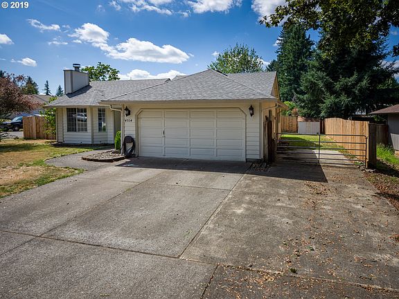 3rd image of 4704 NE 139th Ave