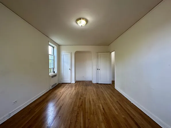 83-14 Lefferts Boulevard image 8 of 8