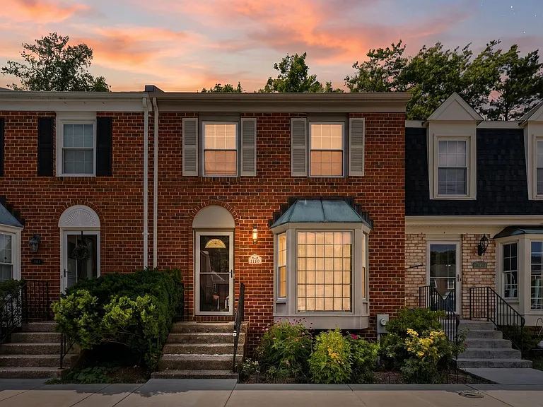 1260 Masters Dr — Photo 1